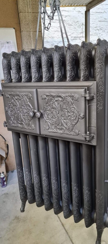 Radiateur Fleuri rénové AS DÉCAPAGE